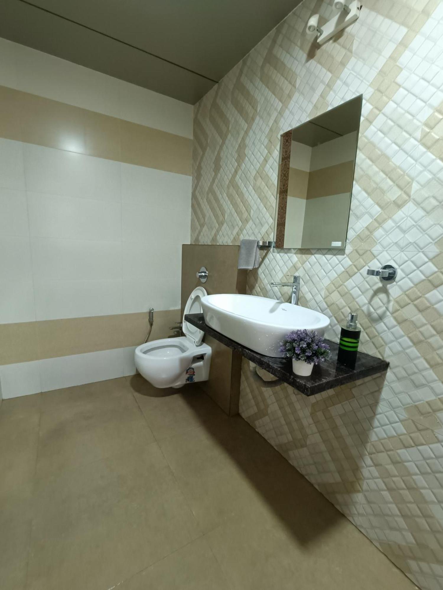 Rain Mist 4Bhk Luxury Villa With Private Pool Lonavala Exteriör bild